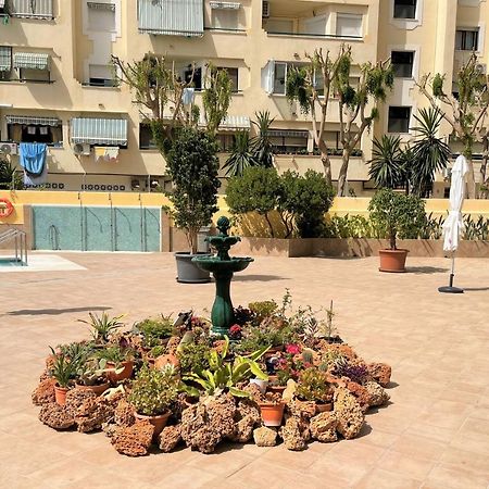 Ver93 - Redstudio Torremolinos Luaran gambar