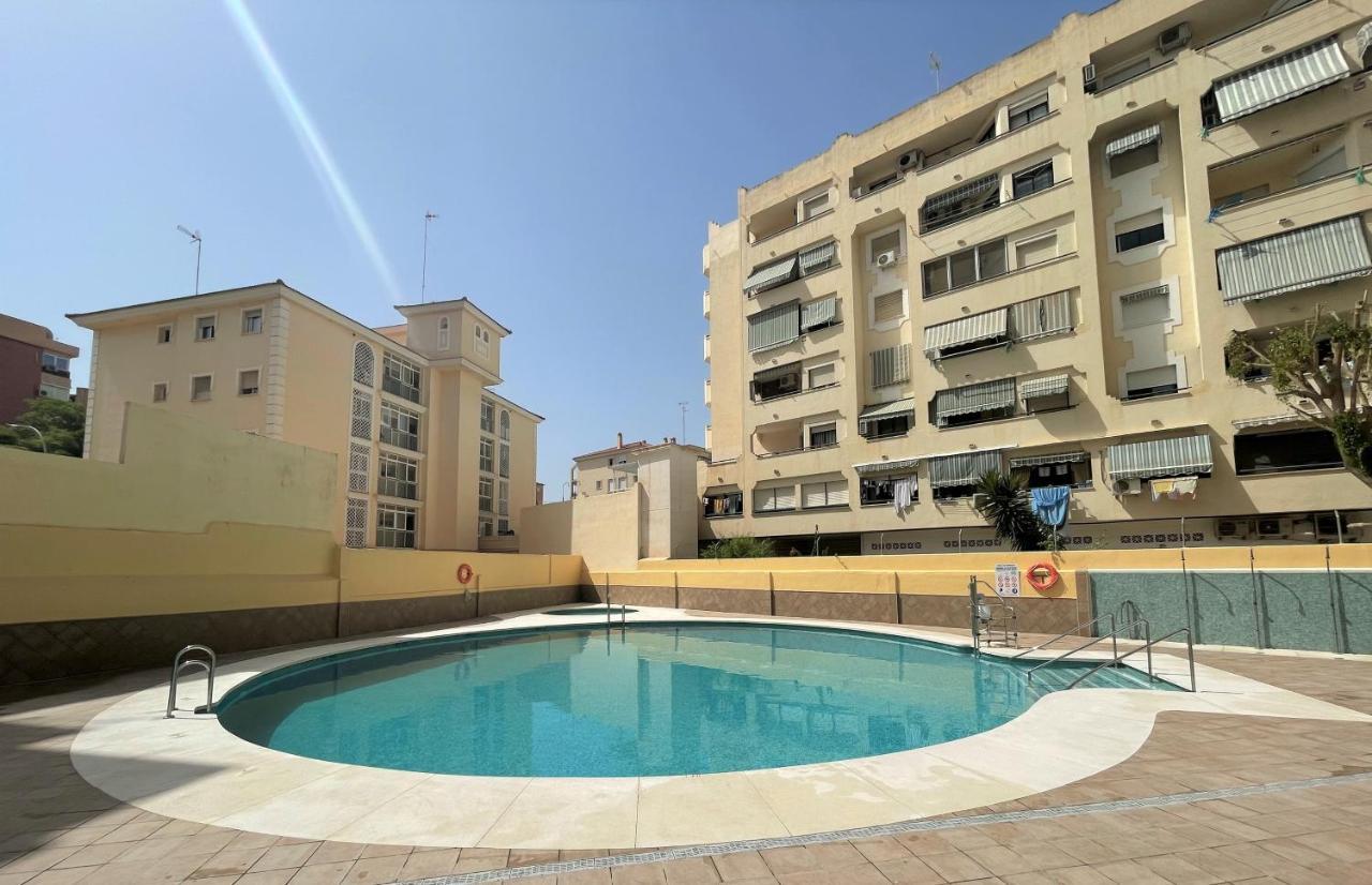 Ver93 - Redstudio Torremolinos Luaran gambar
