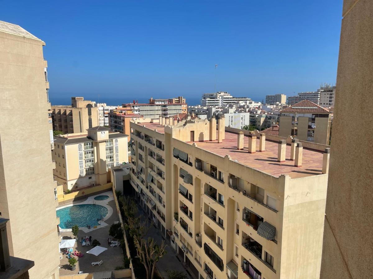 Ver93 - Redstudio Torremolinos Luaran gambar