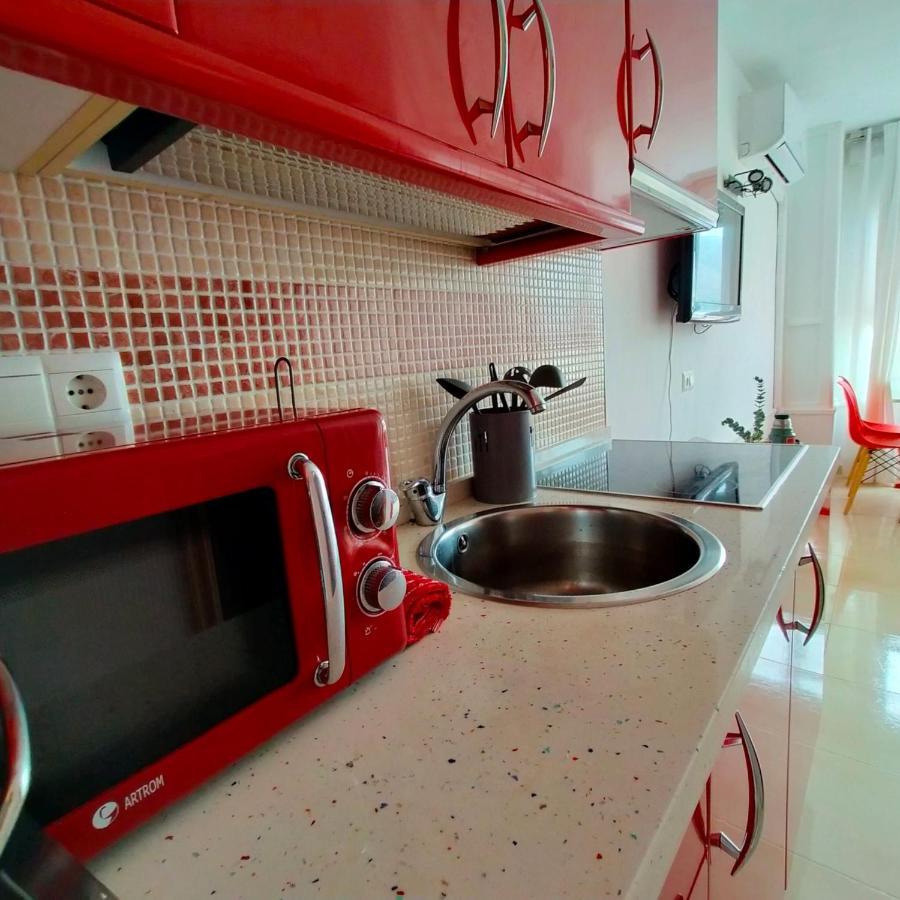 Ver93 - Redstudio Torremolinos Luaran gambar
