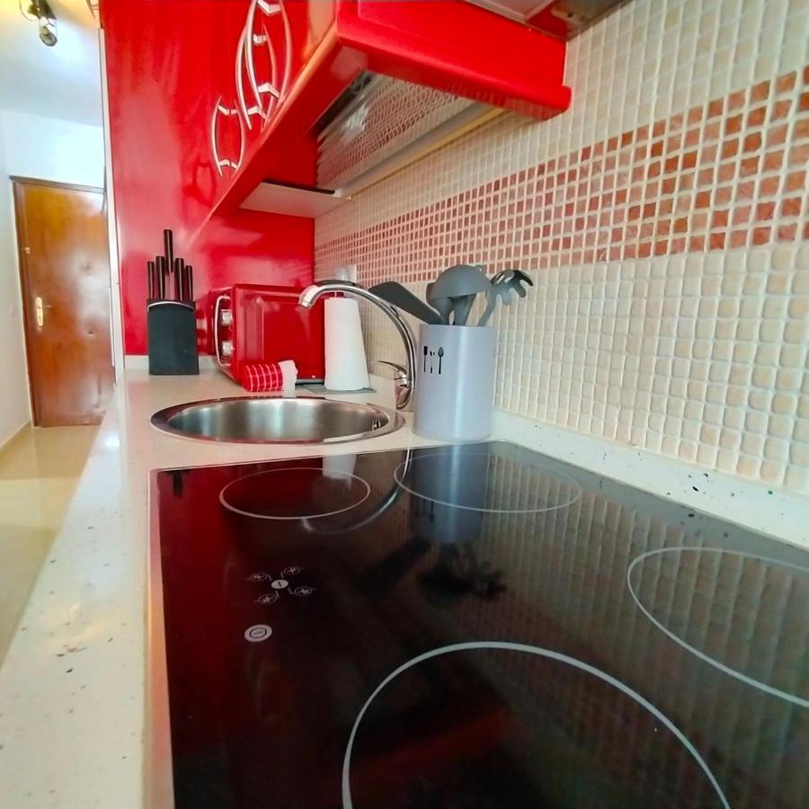 Ver93 - Redstudio Torremolinos Luaran gambar